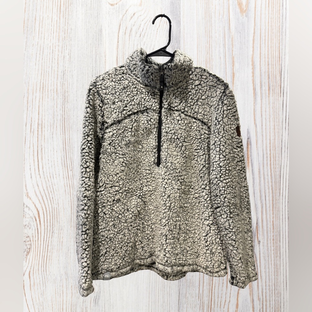 🩵 3 for $18 Free Country Black and Gray Sherpa Fleece